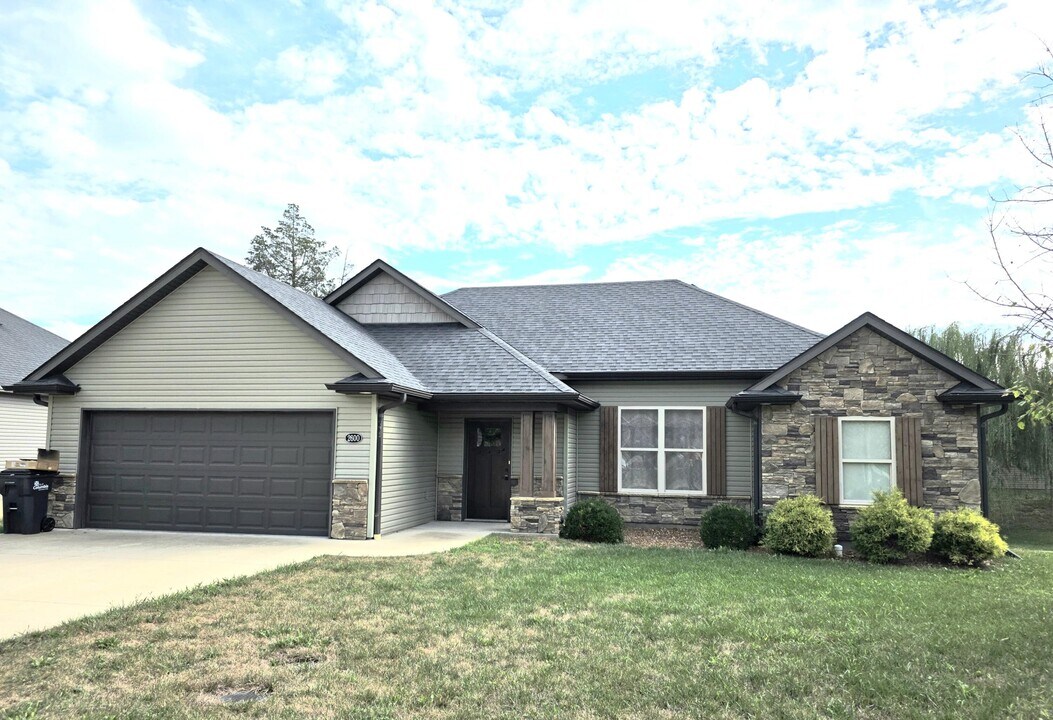 2600 Norbury Dr in Columbia, MO - Building Photo