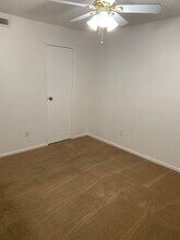 1900 Bay Area Blvd-Unit -F in Houston, TX - Foto de edificio - Building Photo