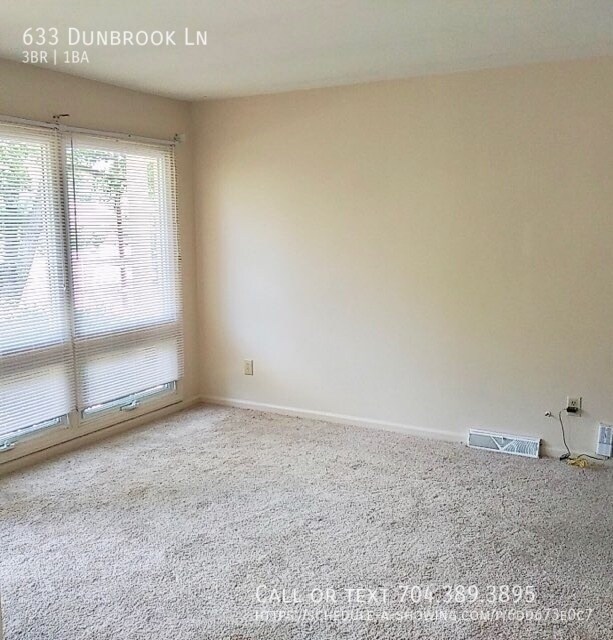 633 Dunbrook Ln in Charlotte, NC - Building Photo - Building Photo