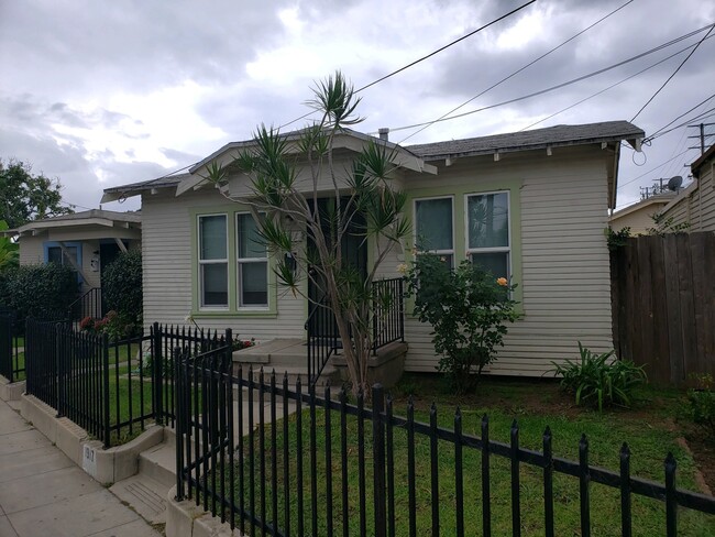 1917 Penmar Ave, Unit 1917 in Venice, CA - Foto de edificio - Building Photo