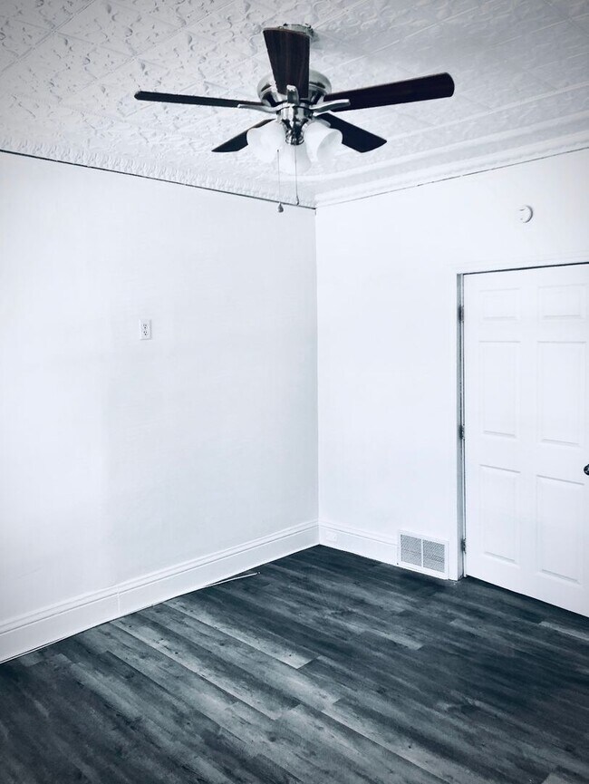 1324 5th Ave in Watervliet, NY - Building Photo - Building Photo