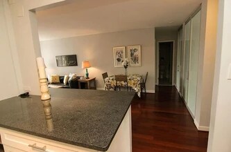 4501 Arlington Blvd, Unit 123 in Arlington, VA - Foto de edificio - Building Photo