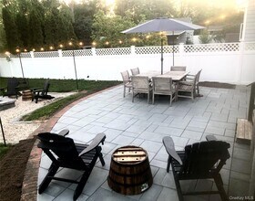 310 Old Shipyard Ln in Southold, NY - Building Photo - Building Photo