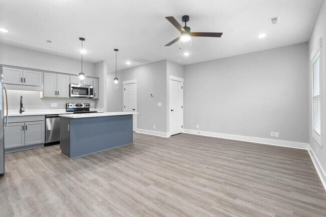 306 Jonathan Wade Cir in Clarksville, TN - Building Photo - Building Photo