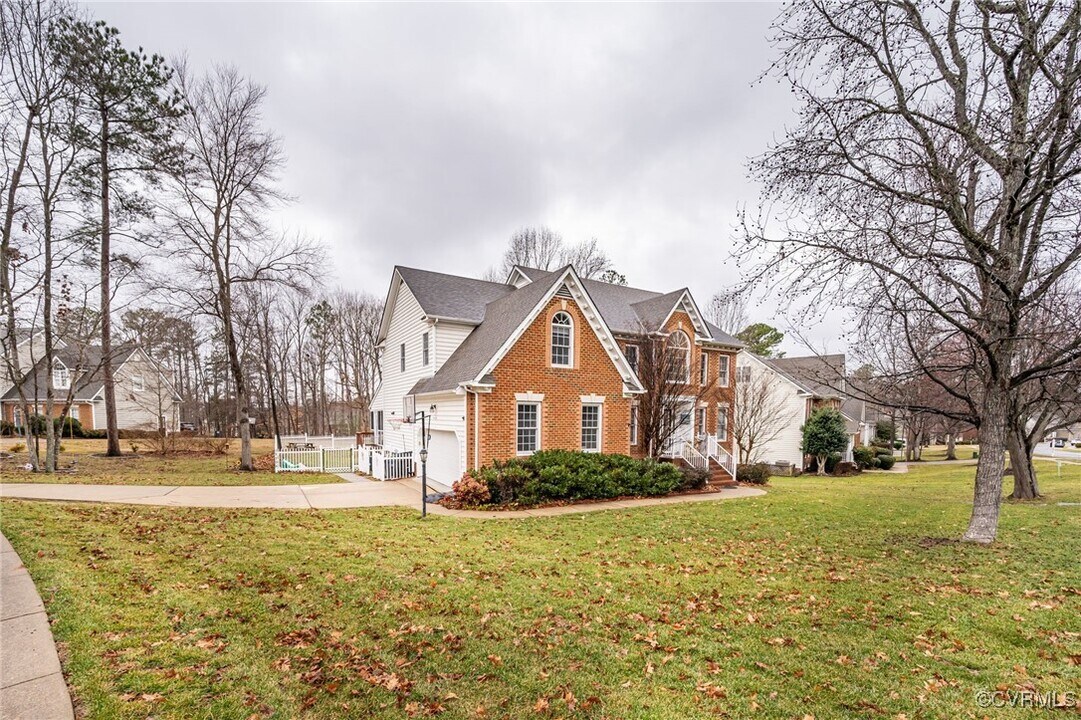 15706 Fire Light Pl in Moseley, VA - Building Photo