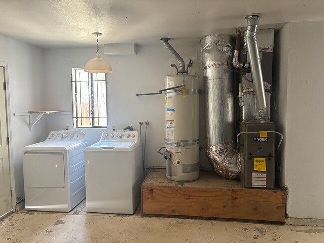 property at 13598 Sandstone Dr