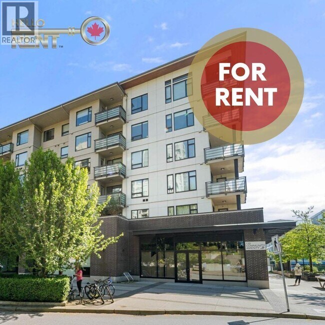 property at 123 W 1st St