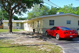 Hudson Place Apartments in Clearwater, FL - Building Photo - Building Photo