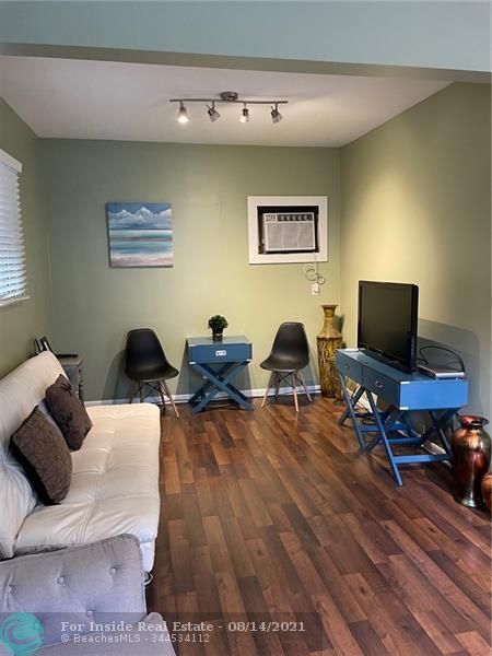 200 NE 16th Ave-Unit -3 in Fort Lauderdale, FL - Foto de edificio - Building Photo