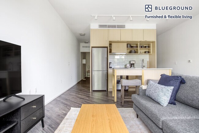 2101 Champlain St NW, Unit FL2-ID279 in Washington, DC - Building Photo - Building Photo