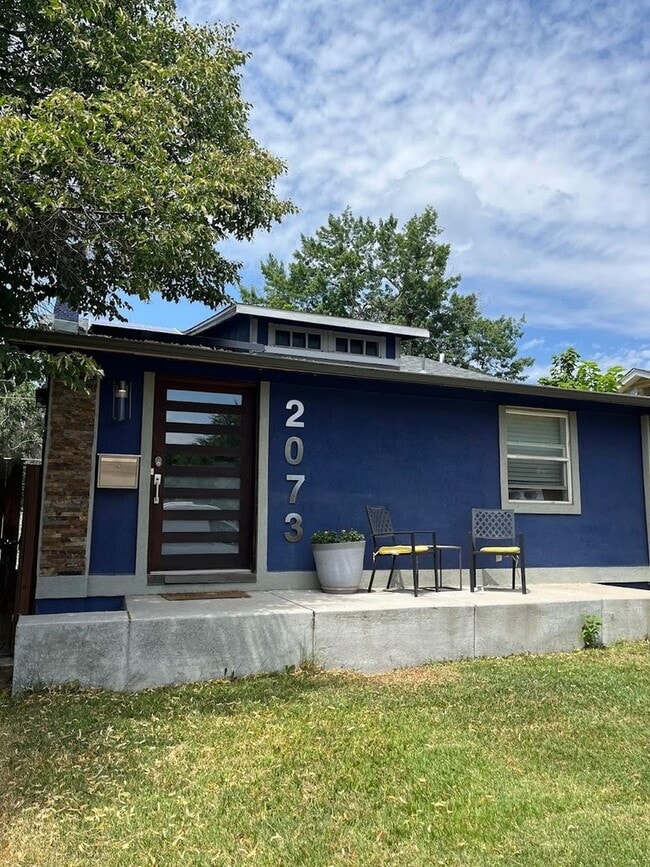2073 S Franklin St in Denver, CO - Building Photo - Building Photo