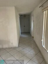 660 Long Island Ave in Fort Lauderdale, FL - Building Photo - Building Photo