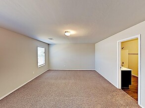 13121 Bridgewater Ct in Piedmont, OK - Building Photo - Building Photo
