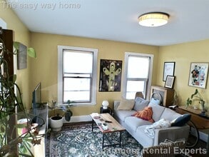 26 Dover St, Unit Dover Street in Cambridge, MA - Building Photo - Building Photo