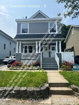 61 Townsend Ave in Newburgh, NY - Building Photo