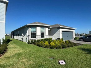 1908 Summer Serenity Dr in Kissimmee, FL - Building Photo - Building Photo