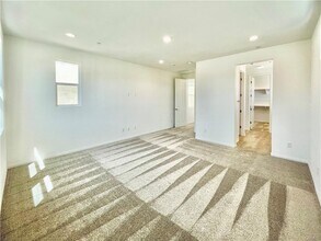 27360 Alpine Mdws Ct in Valencia, CA - Building Photo - Building Photo