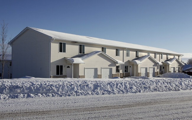 510-560 6th St NW in Maple Lake, MN - Building Photo - Building Photo