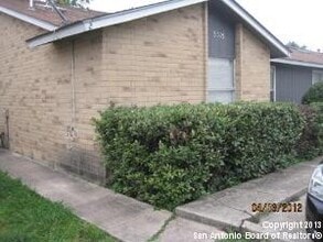 5515 Lochmoor in San Antonio, TX - Building Photo - Building Photo