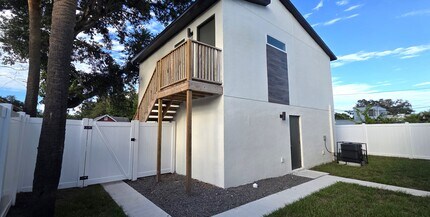 926-912 12th Ave S in St. Petersburg, FL - Building Photo - Building Photo