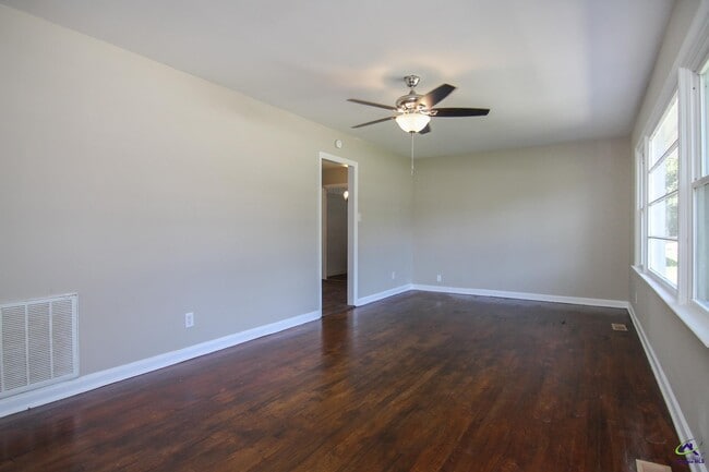 1005 Green St in Warner Robins, GA - Building Photo - Building Photo