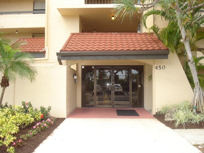 property at 450 Egret Cir