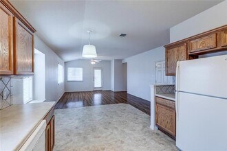 405 Fort Thomas Pl in Round Rock, TX - Building Photo - Building Photo