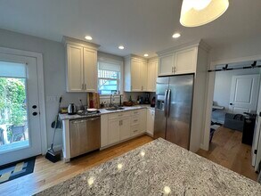 37 Porter St in Cambridge, MA - Building Photo - Building Photo