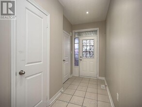 39 Pearman Cres in Brampton, ON - Building Photo - Building Photo