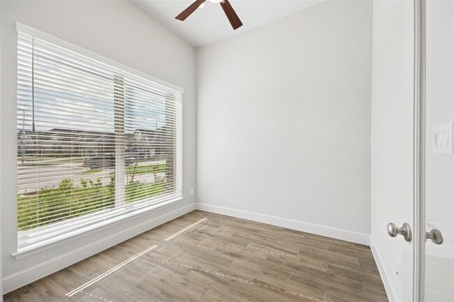 property at 19007 Satsuma Rdg Dr