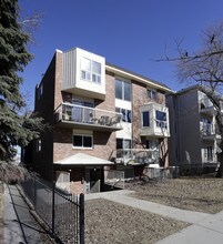 1824 11th Ave SW in Calgary, AB - Building Photo - Building Photo