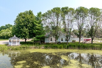 Cottages of Aspen in Oakdale, MN - Building Photo - Building Photo