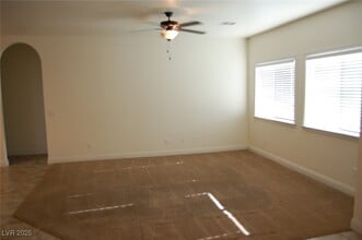 4920 Honey Locust Dr in Pahrump, NV - Building Photo - Building Photo