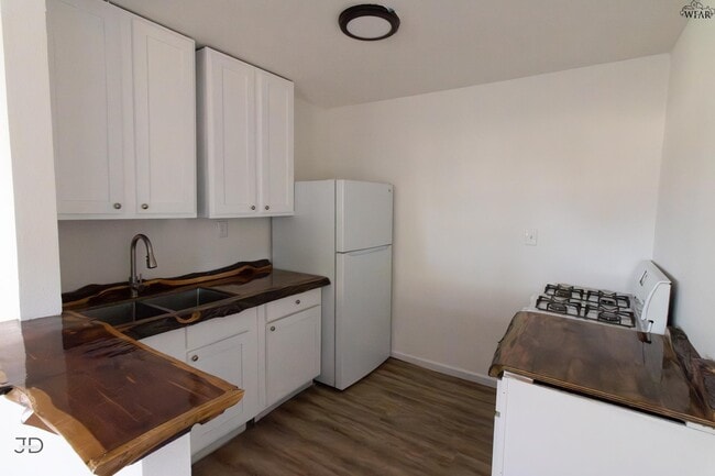 674 Bell Rd S in Iowa Park, TX - Building Photo - Building Photo