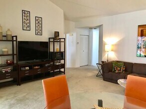 6593 Via Regina in Boca Raton, FL - Building Photo - Building Photo