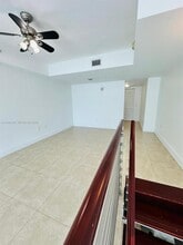 41 SE 5th St, Unit 1512 in Miami, FL - Foto de edificio - Building Photo