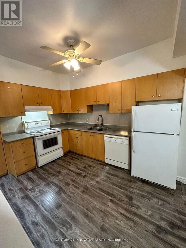 29 Eldon Ave in Toronto, ON - Building Photo - Building Photo