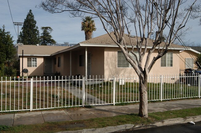 672 W 16th St in San Bernardino, CA - Building Photo - Building Photo