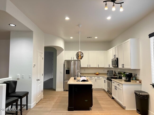18663 W Sunrise Dr in Goodyear, AZ - Foto de edificio - Building Photo