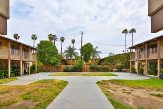 Guinida Lane Apartment Homes in Anaheim, CA - Building Photo - Primary Photo