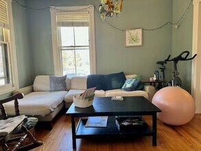 109 Foster St, Unit 1 in New Haven, CT - Foto de edificio - Building Photo