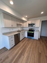 102 Pilgrim Dr in Lancaster, PA - Building Photo - Building Photo