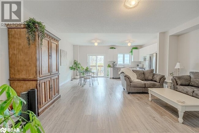 1174 Peelar Cres in Innisfil, ON - Building Photo - Building Photo