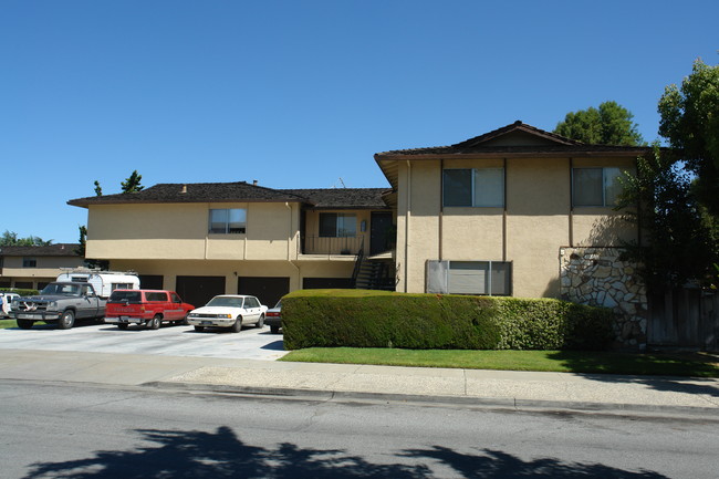 1248 Francisco Ave in San Jose, CA - Foto de edificio - Building Photo