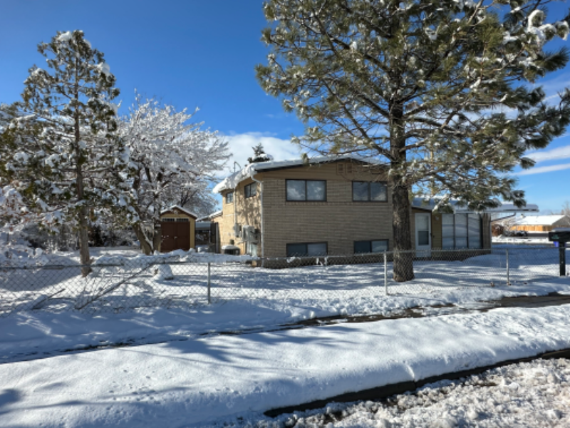 499 Plateau Rd in Tooele, UT - Building Photo