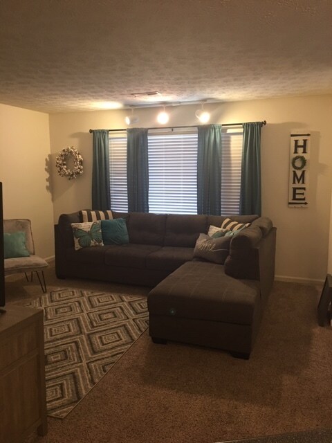 1402 3rd Ave, Unit #6 in Huntington, WV - Foto de edificio