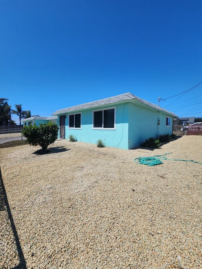 193 N 4th St in Grover Beach, CA - Building Photo - Building Photo