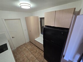 704 SW 2nd Ave in Dania Beach, FL - Building Photo - Building Photo