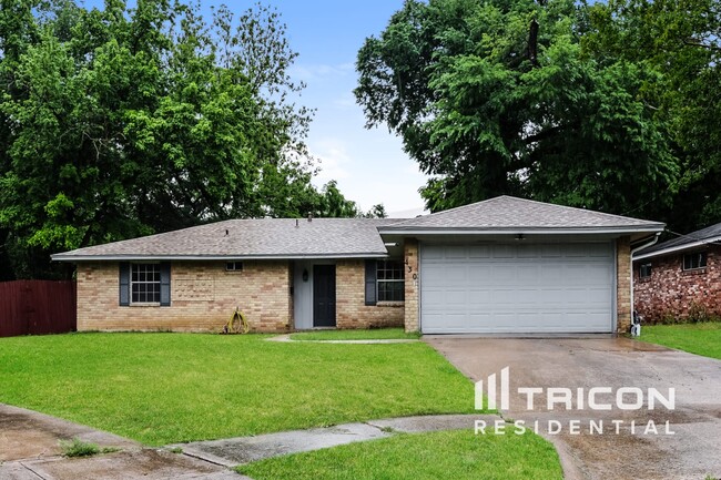 430 Shorewood Dr