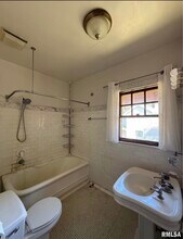 611 W High St in Peoria, IL - Building Photo - Building Photo